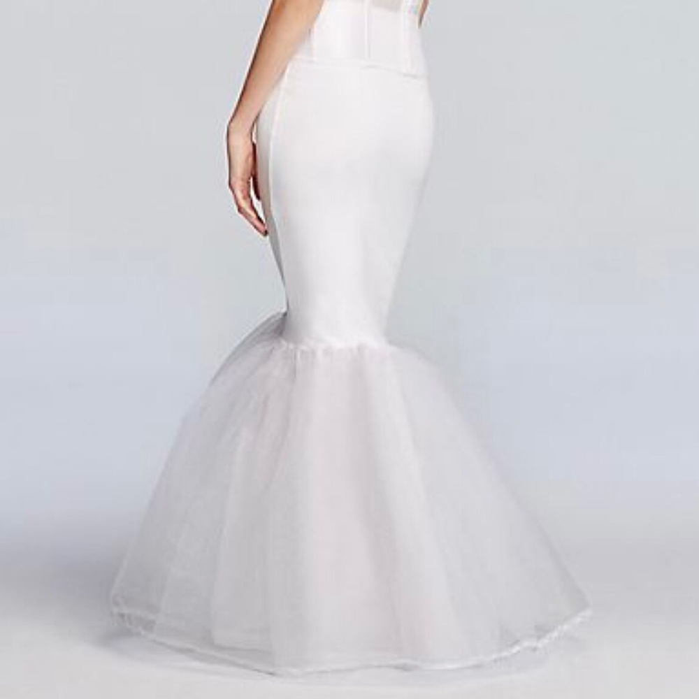 Trumpet Silhouette Slip
DAVID'S BRIDAL
TRUMPETSLIP